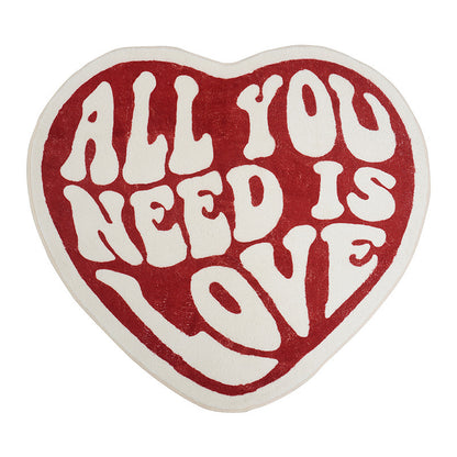 Tappeto a forma di cuore | all you need is love